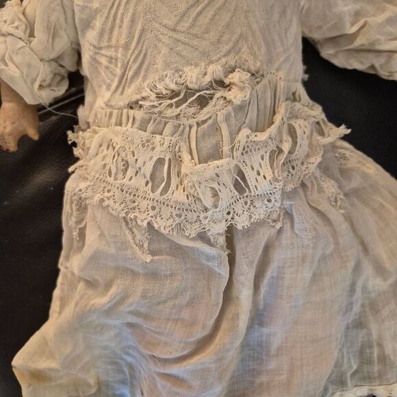 Doll, Vintage 20" with Heirloom dress - Picture 9 of 16